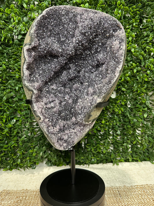 Druzy Amethyst Statement Piece W/Stand (1)