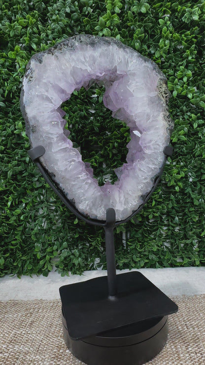 Amethyst Portal Statement Piece  (8)